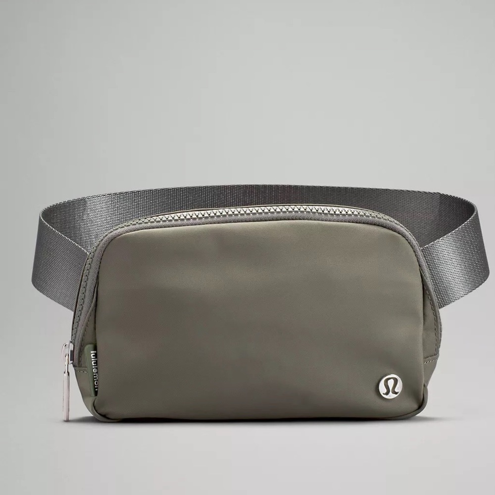 NWT Lululemon Everywhere Belt Bag 1L